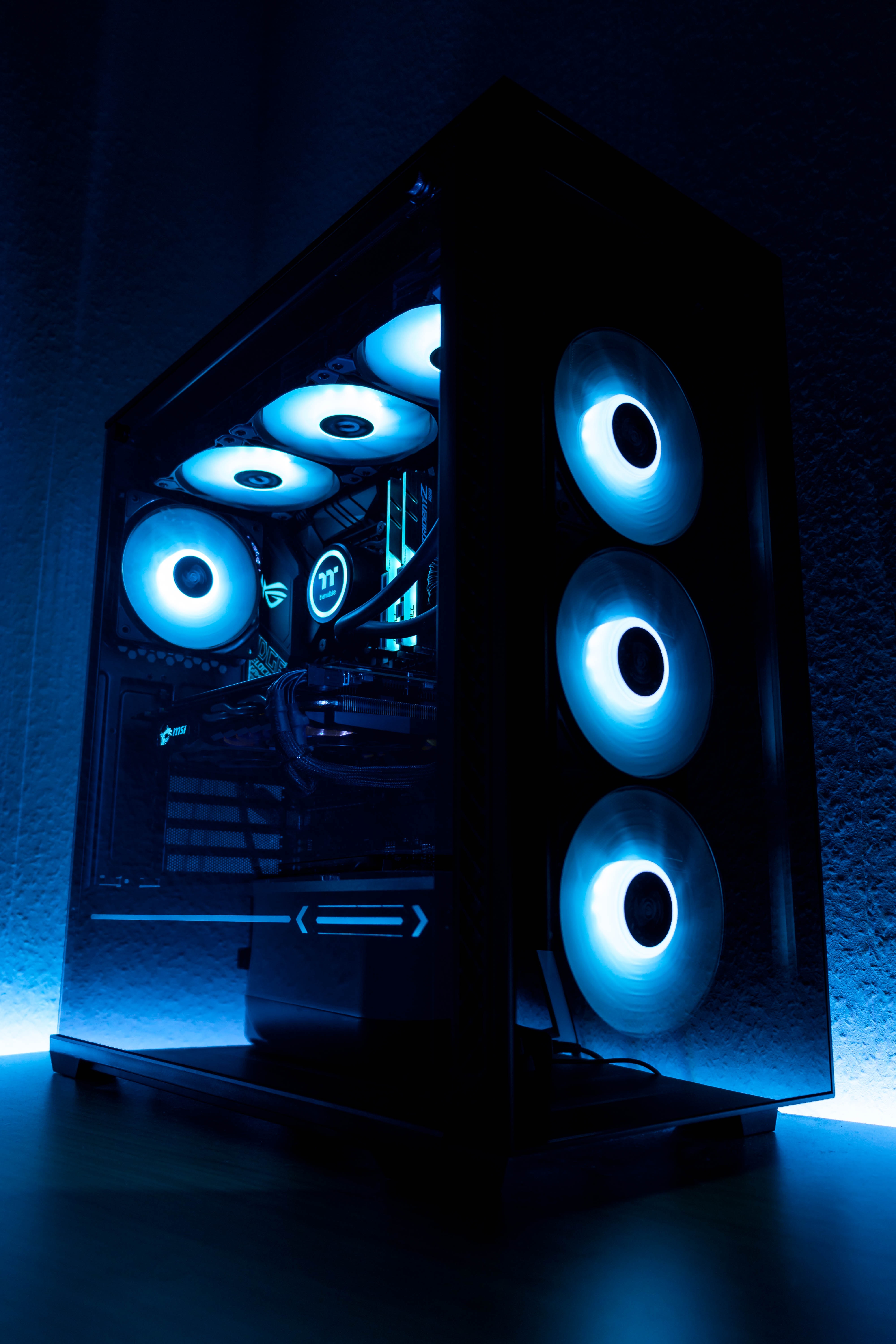Custom PC modré