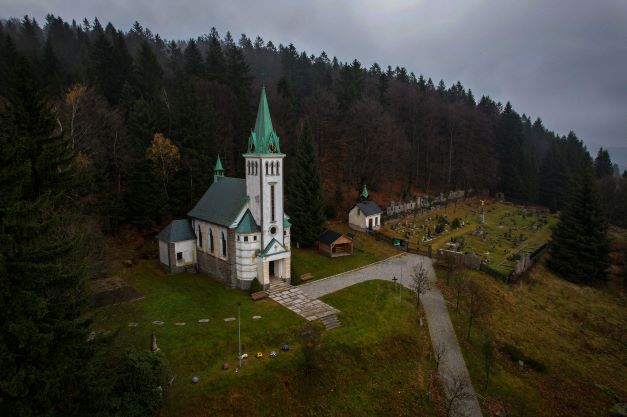 Bedřichov kostel